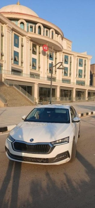 سكودا اوكتافيا 2022 أبيض أوتوماتيك مستعملة للبيع في القاهرة