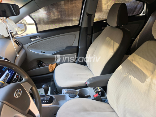 Hyundai Accent 2012 Silver Automatic Used for Sale in Greater Cairo ( Cairo + Giza) - 2
