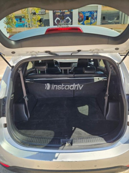 Kia Carens 2017 White Automatic Used for Sale in Greater Cairo ( Cairo + Giza) - 4