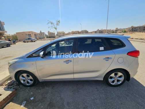 Kia Carens 2017 White Automatic Used for Sale in Greater Cairo ( Cairo + Giza) - 6