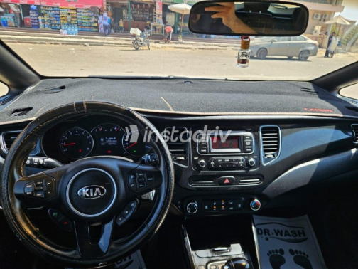 Kia Carens 2017 White Automatic Used for Sale in Greater Cairo ( Cairo + Giza) - 8