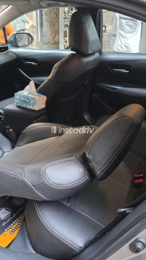 Toyota Corolla 2019 White Automatic Used for Sale in Greater Cairo ( Cairo + Giza) - 5