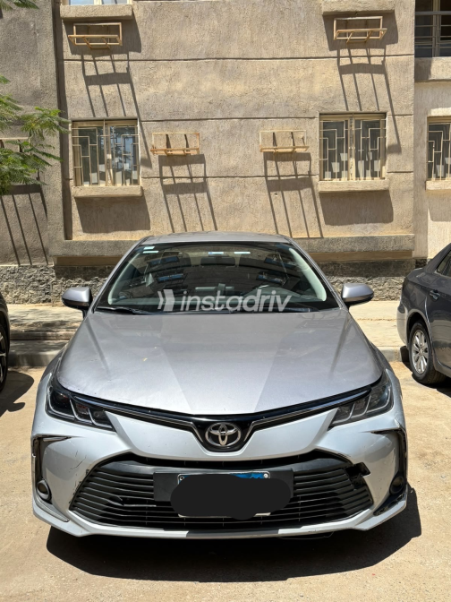 Toyota Corolla 2021 Silver CVT Used for Sale in Greater Cairo ( Cairo + Giza) - 1
