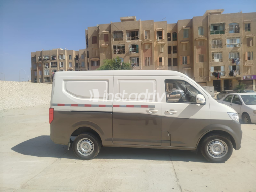 كى واى سى V3 2025 أبيض يدوي مستعملة للبيع في القاهرة الكبرى ( القاهرة - الجيزة) - 4