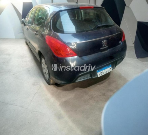 Peugeot 3008 2012 Dark Blue Automatic Used for Sale in Cairo - 3