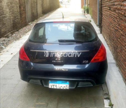 Peugeot 3008 2012 Dark Blue Automatic Used for Sale in Cairo - 4