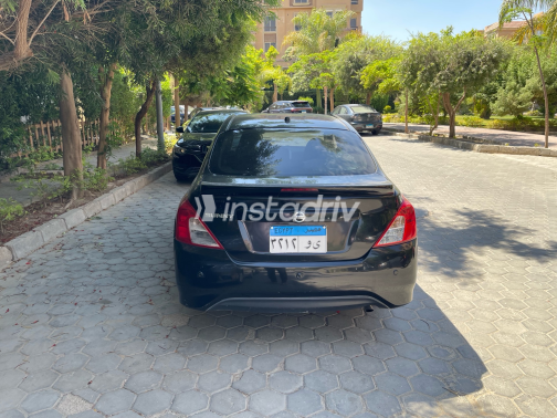 Nissan Sunny 2018 Black Automatic Used for Sale in Greater Cairo ( Cairo + Giza) - 3