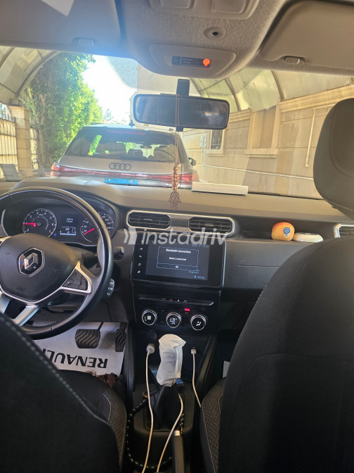 Renault Duster 2022 Gold Automatic Used for Sale in Greater Cairo ( Cairo + Giza) - 3