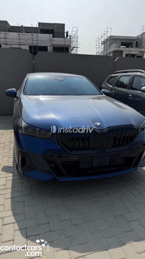 BMW 520 2025 Blue Automatic Used for Sale in Greater Cairo ( Cairo + Giza) - 4