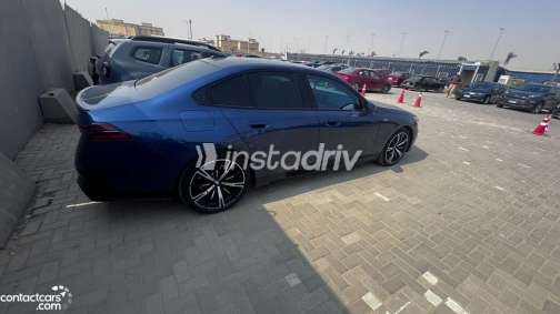 BMW 520 2025 Blue Automatic Used for Sale in Greater Cairo ( Cairo + Giza) - 7