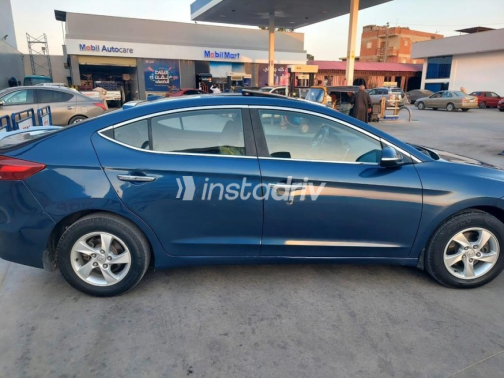 Hyundai Elantra AD 2018 Blue Automatic Used for Sale in Dakahlia - 3