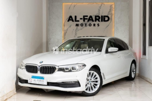 بي ام دبليو 520 2019 أبيض أوتوماتيك مستعملة للبيع في القاهرة الكبرى ( القاهرة - الجيزة) - 2