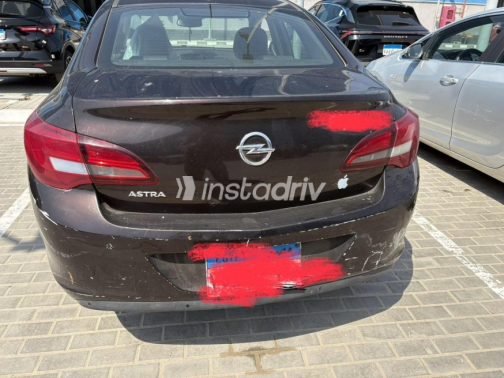 Opel Astra 2014 Brown Automatic Used for Sale in Alexandria - 2