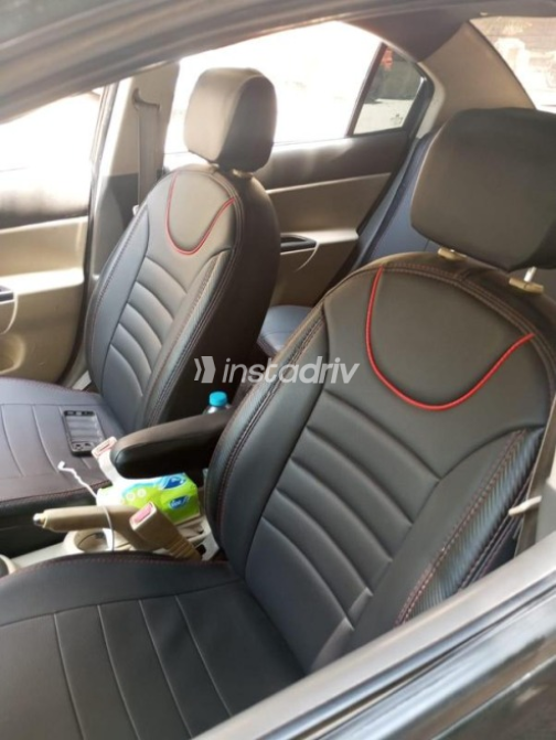 Hyundai Accent 2010 Black Automatic Used for Sale in Greater Cairo ( Cairo + Giza) - 2