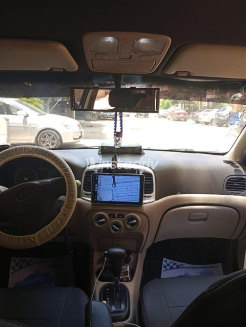 Hyundai Accent 2010 Black Automatic Used for Sale in Greater Cairo ( Cairo + Giza) - 5
