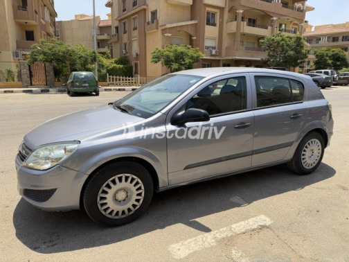 Opel Astra 2008 Gray Automatic Used for Sale in Sheikh Zayed City - 3