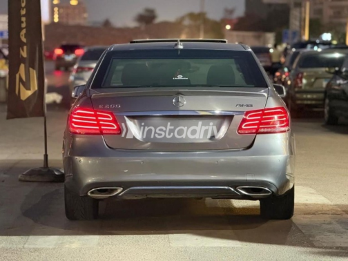 Mercedes E 200 2014 Gray Automatic Used for Sale in Heliopolis - 2