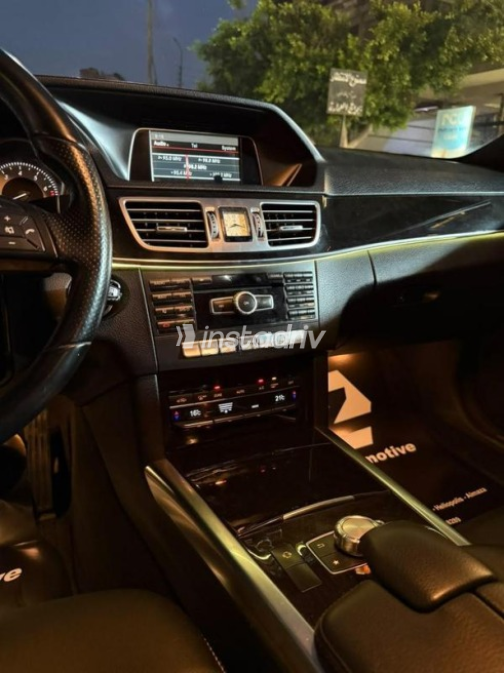 Mercedes E 200 2014 Gray Automatic Used for Sale in Heliopolis - 9