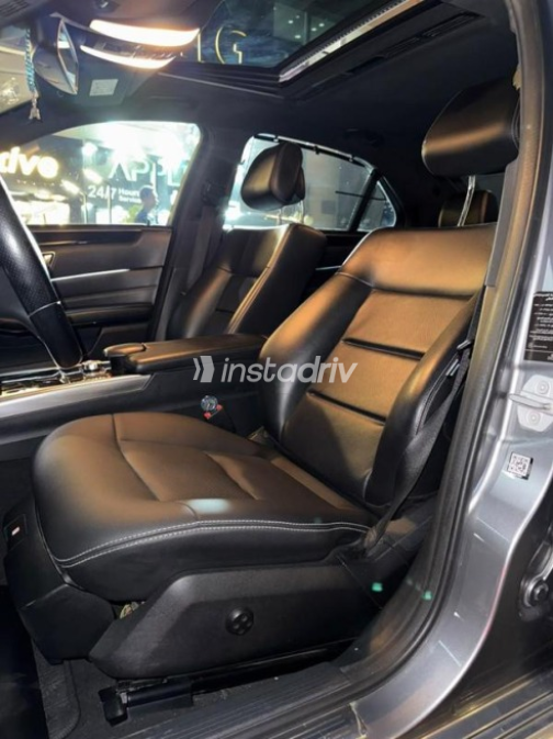 Mercedes E 200 2014 Gray Automatic Used for Sale in Heliopolis - 10