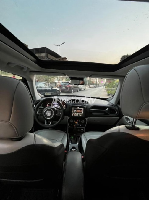 Jeep Renegade 2020 Dark Blue Automatic Used for Sale in Nasr city - 8