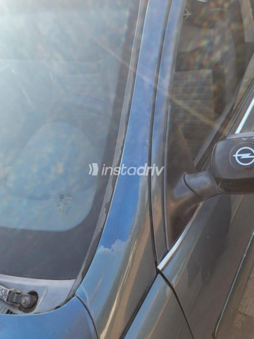 Opel Corsa 2004 Dark Blue Automatic Used for Sale in Cairo - 10