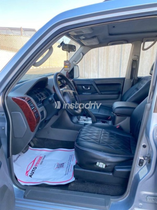 Mitsubishi Pajero 2005 Silver Automatic Used for Sale in Nasr city - 8