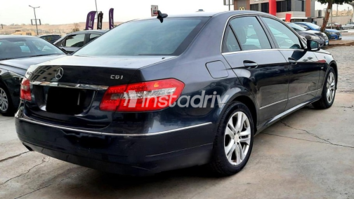 مرسيدس E 250 2011 أبيض أوتوماتيك مستعملة للبيع في المعادى - 5