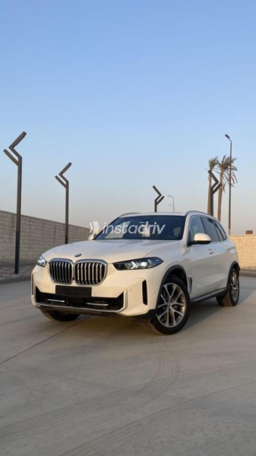 BMW X5 2025 White Automatic Used for Sale in El Katameya - 9