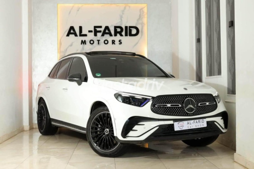 مرسيدس GLC 300 2023 أبيض أوتوماتيك مستعملة للبيع في مدينة الشيخ زايد - 1