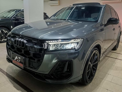 Audi Q7 2025 Gray Automatic Used for Sale in Heliopolis - 6