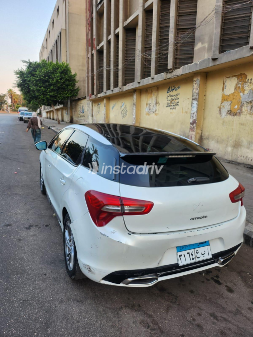 سيتروين Ds5 2014 أبيض أوتوماتيك مستعملة للبيع في القاهرة الكبرى ( القاهرة - الجيزة) - 8