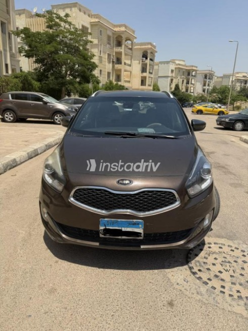 Kia Carens 2017 White Automatic Used for Sale in Greater Cairo ( Cairo + Giza) - 2