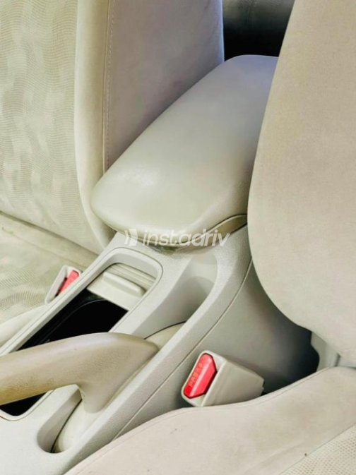 Nissan Sentra 2018 Black Automatic Used for Sale in Alexandria - 8