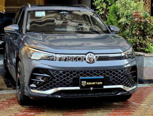 Volkswagen Tiguan 2024 Gray Automatic Used for Sale in Nasr city - 2