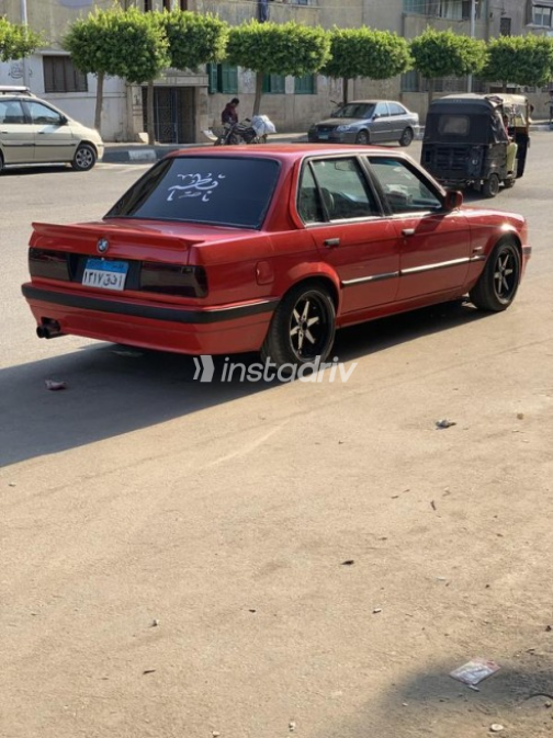 BMW 316 1984 Red Automatic Used for Sale in Cairo - 2