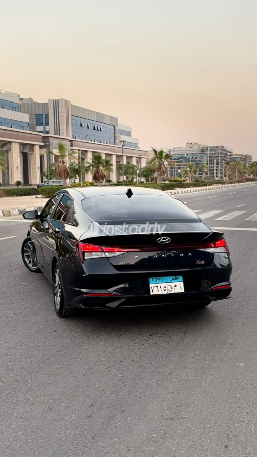هيونداي إلنترا سى ان 7 2021 أسود أوتوماتيك مستعملة للبيع في القاهرة الكبرى ( القاهرة - الجيزة) - 4