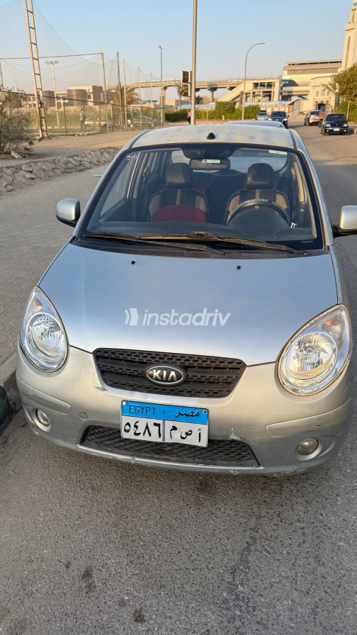 Kia Picanto 2010 Silver Automatic Used for Sale in Greater Cairo ( Cairo + Giza) - 1