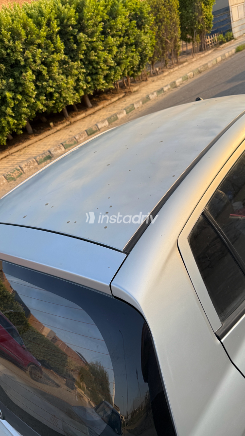 Kia Picanto 2010 Silver Automatic Used for Sale in Greater Cairo ( Cairo + Giza) - 5