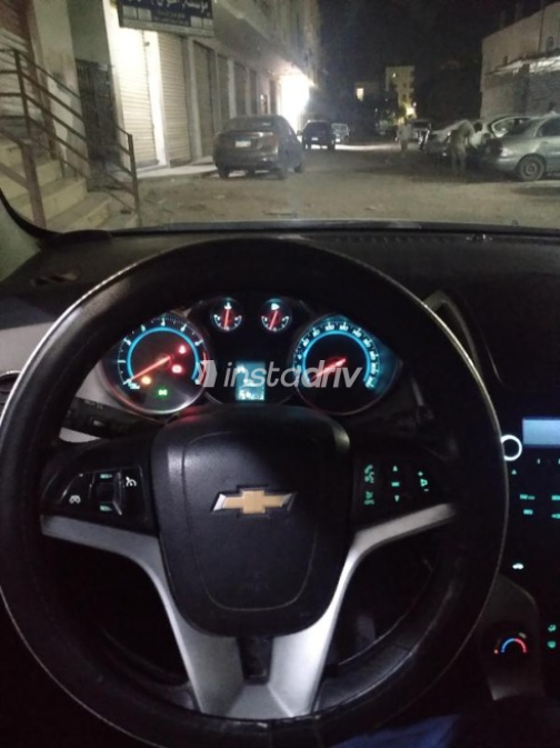 Chevrolet Cruze 2016 White Automatic Used for Sale in Greater Cairo ( Cairo + Giza) - 2