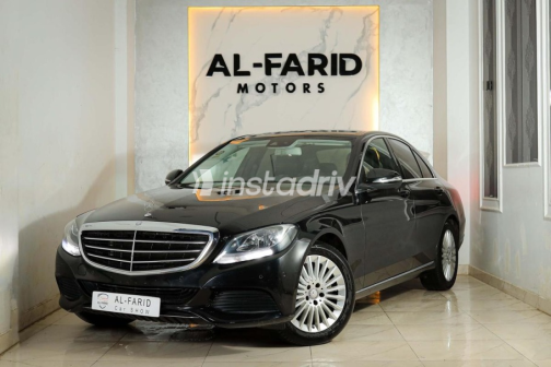مرسيدس C 180 2015 أسود أوتوماتيك مستعملة للبيع في القاهرة - 2