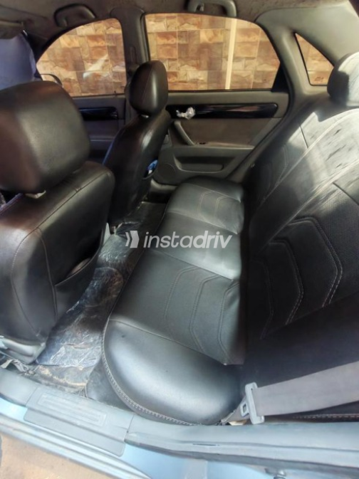 Chevrolet Optra 2009 Cyan Automatic Used for Sale in Nasr city - 3