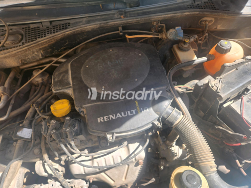 Renault Logan 2009 White Manual Used for Sale in Greater Cairo ( Cairo + Giza) - 2