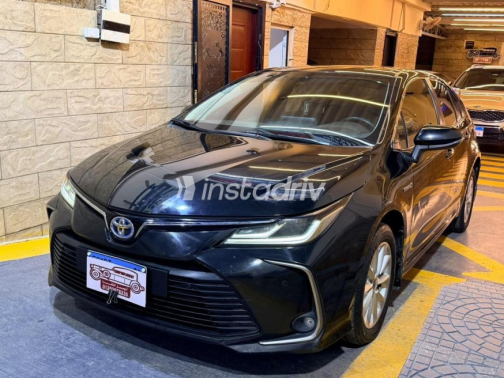 Toyota Corolla 2020 Black Automatic Used for Sale in Heliopolis - 3