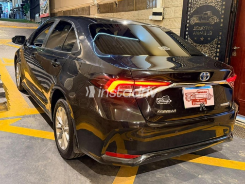 Toyota Corolla 2020 Black Automatic Used for Sale in Heliopolis - 6