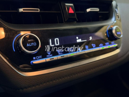 Toyota Corolla 2020 Black Automatic Used for Sale in Heliopolis - 9