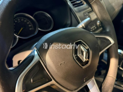 رينو لوجان 2019 أزرق غامق أوتوماتيك مستعملة للبيع في مصر الجديدة - 6