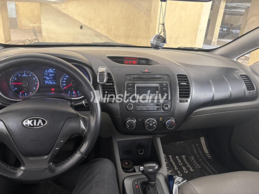 Kia Cerato 2016 Black Automatic Used for Sale in Cairo - 1