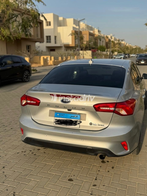 Ford Focus 2021 Silver Automatic Used for Sale in Greater Cairo ( Cairo + Giza) - 3