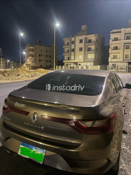 رينو ميجان 2020 بني أوتوماتيك مستعملة للبيع في القاهرة الكبرى ( القاهرة - الجيزة) - 3