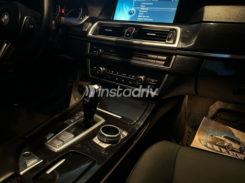 BMW 520 2013 Silver Automatic Used for Sale in Greater Cairo ( Cairo + Giza) - 2